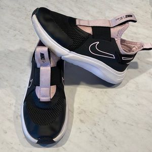 Girls Nike flex plus running shoe